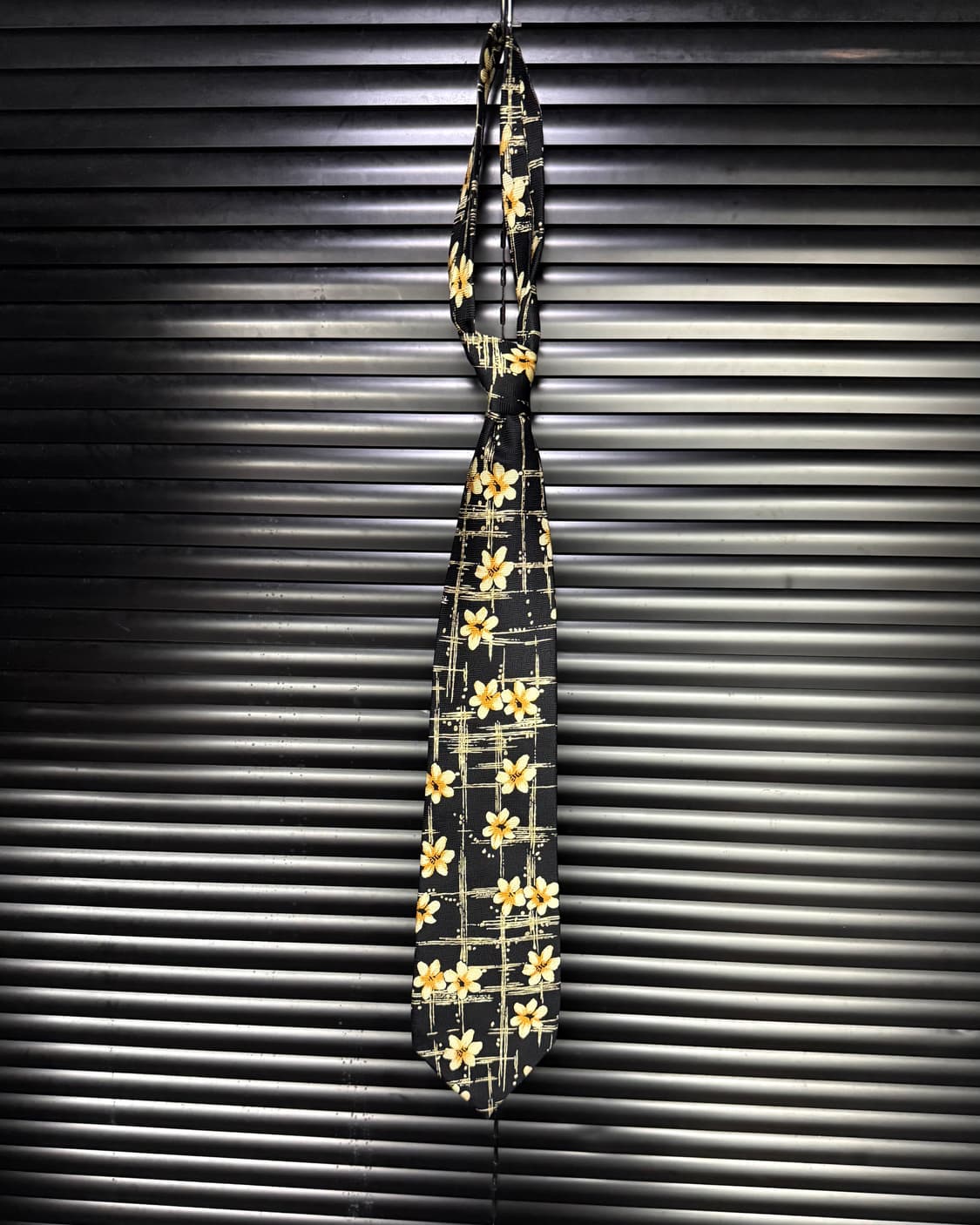 다니엘에스떼 플라워 블랙 노랑색 옐로우 골드 베이지 실크 넥타이 프랑스 상품이미지2