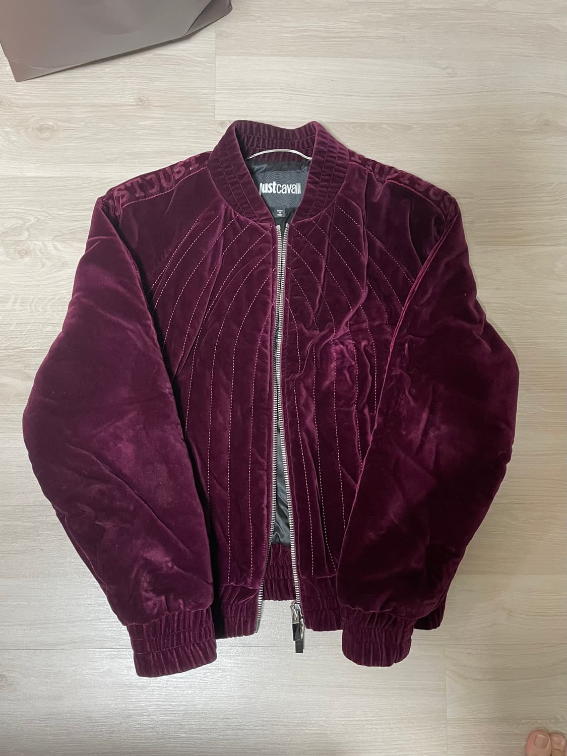 저스트카발리 버건디 벨벳 봄버 상품이미지1