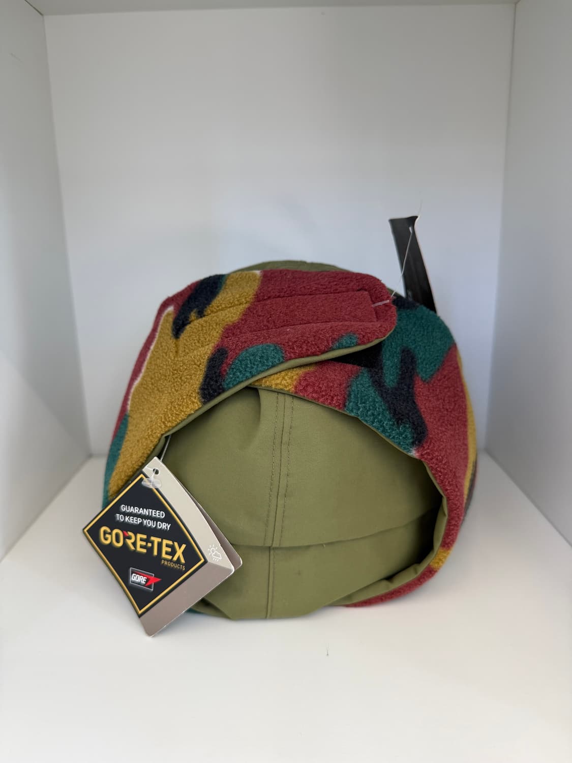 Supreme GORE-TEX Earflap Cap Olive 상품이미지4