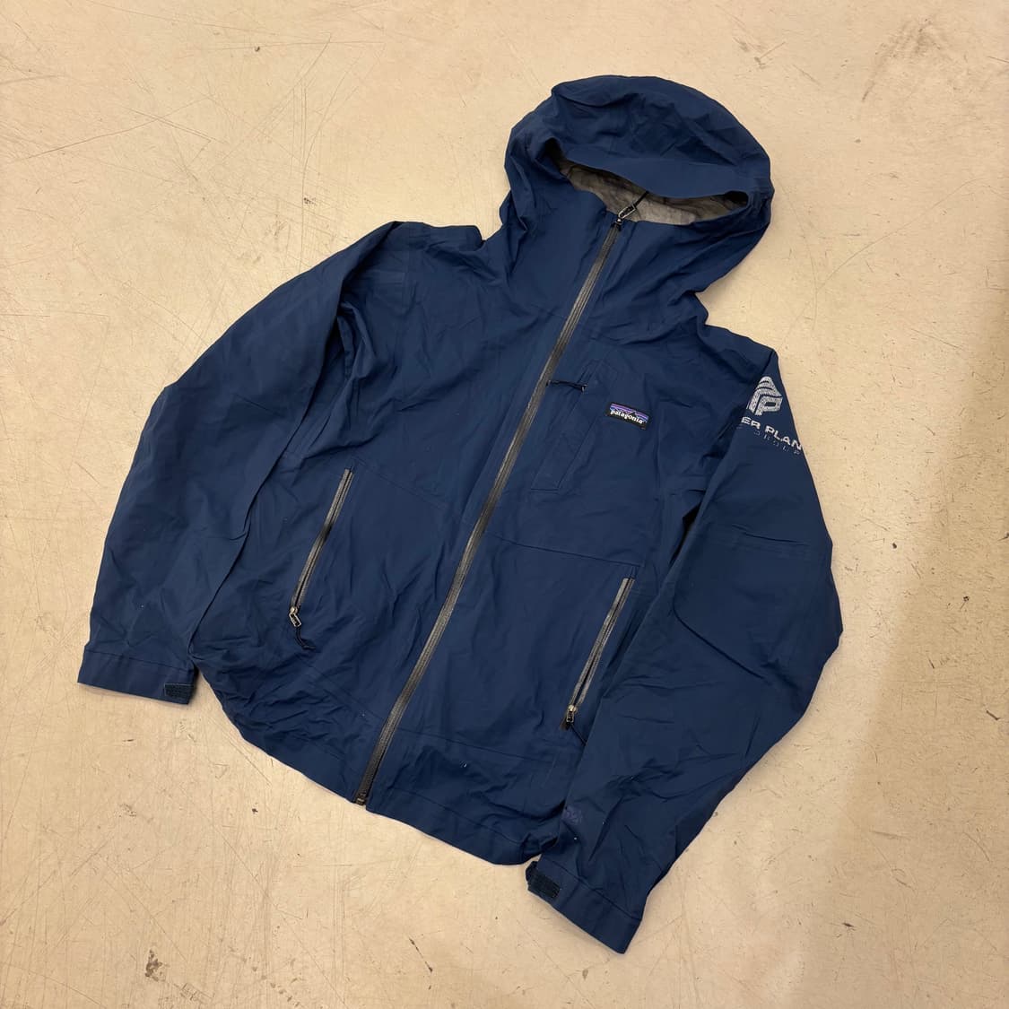 파타고니아 레인보우 쉐도우 바람막이 상품이미지1