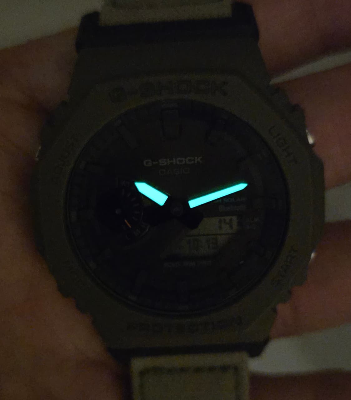 지샥 G-SHOCK GA-B2100CT-5ADR 태양광 블루투스 시계 ( 상품이미지4