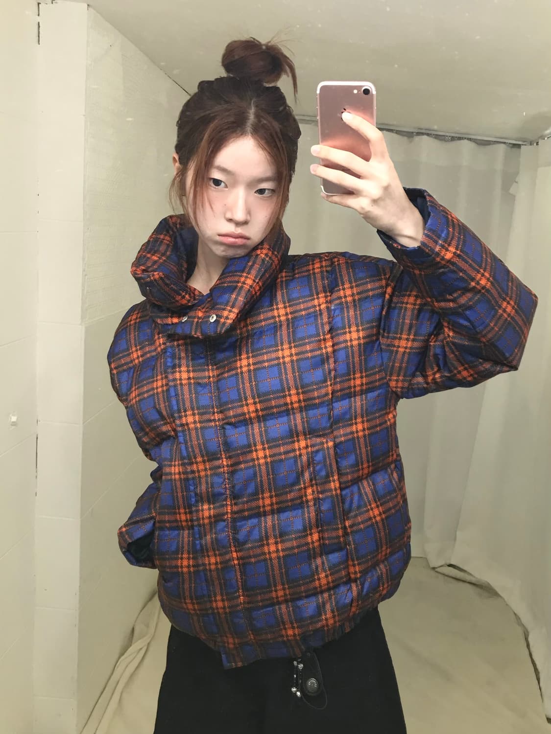 디자인 유나이티드 오렌지 블루 체크 키치 패딩 상품이미지1