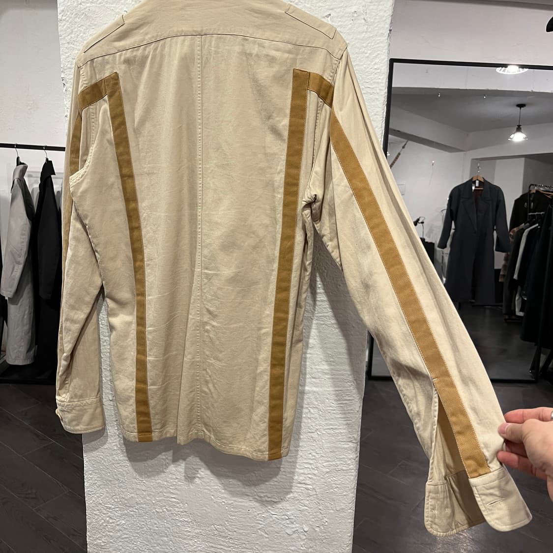 드리스반노튼 라인 디테일 셔츠 상품이미지6