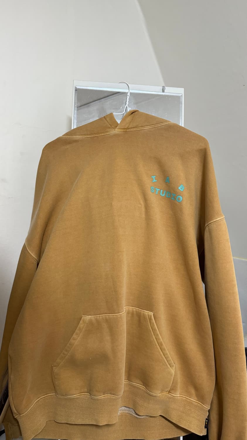 아이앱스튜디오 iab studio 카멜 후드티 105 L 상품이미지1