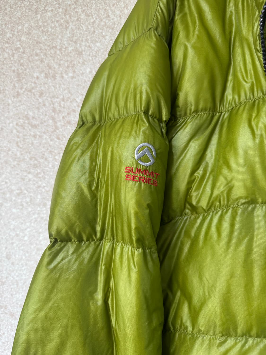 노스페이스 아콘가구아 경량 패딩 (라임, XL) 상품이미지3