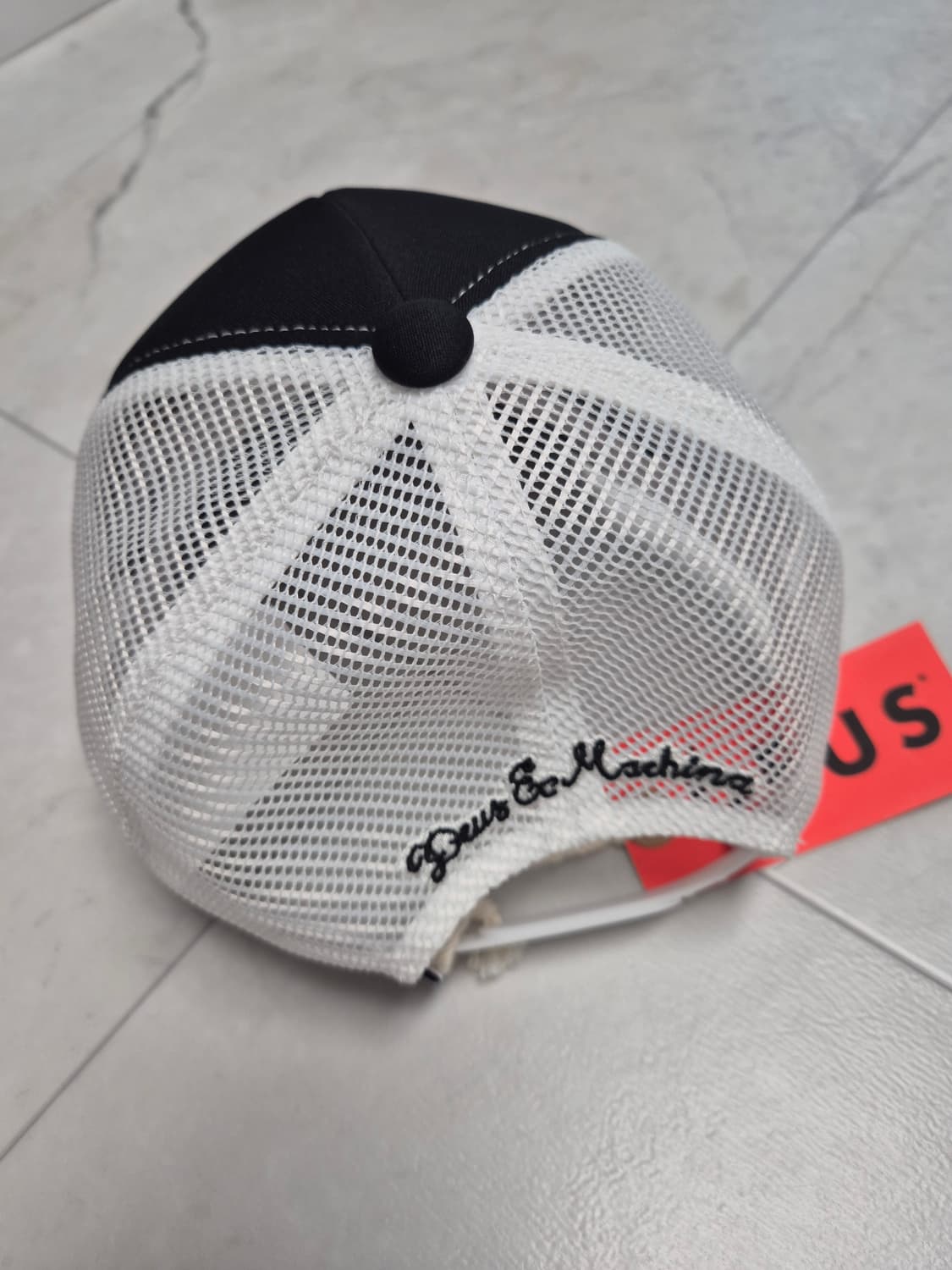 데우스 엑스 마키나 x 웍스아웃 모자판매합니다 상품이미지2