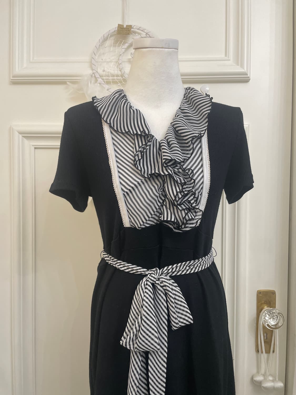 black stripe ruffle belt point opc 상품이미지5
