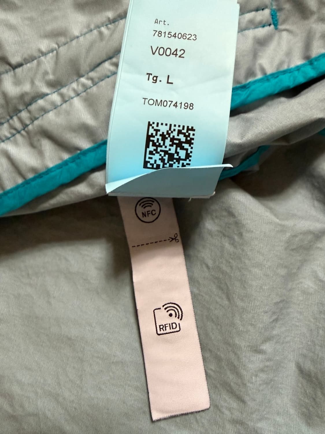 스톤아일랜드 멤브라나 3L TC 탈부착 후드 블루종 상품이미지9