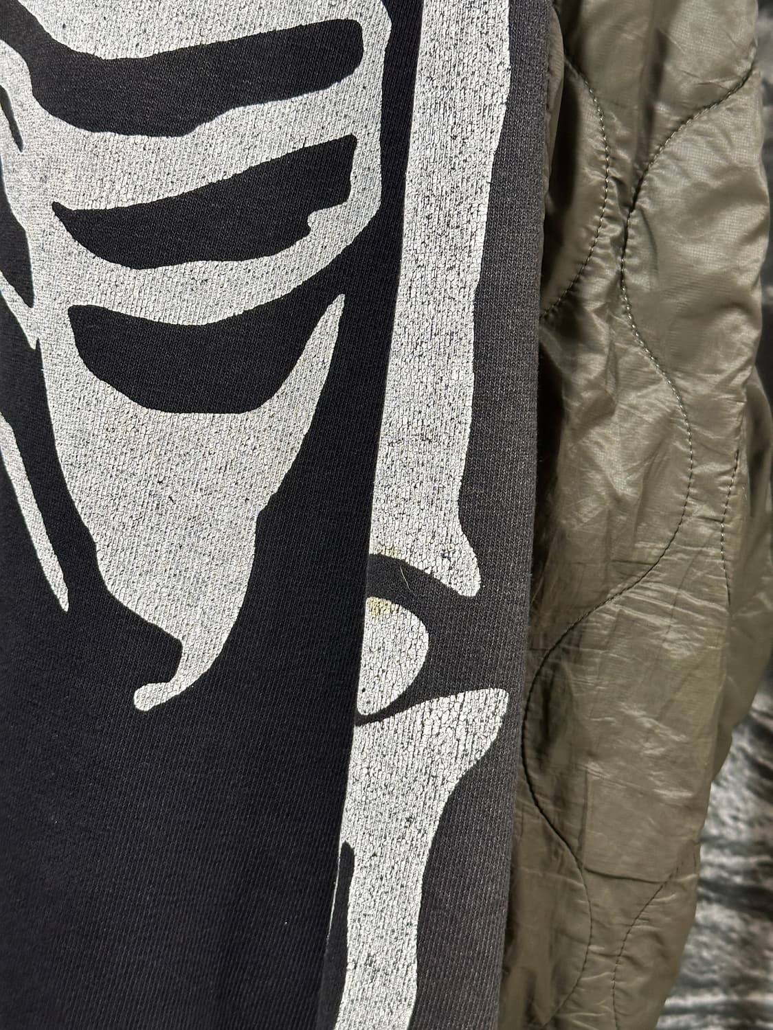 캐피탈 컨트리 본 비박 빅 플리스 퀄팅 맨투맨 1size 상품이미지4