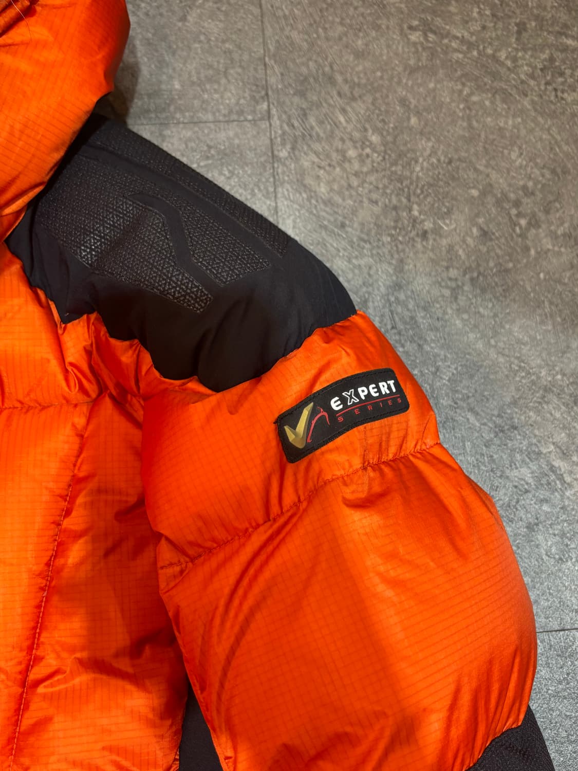 밀레 구스다운 패딩 100사이즈 상품이미지7