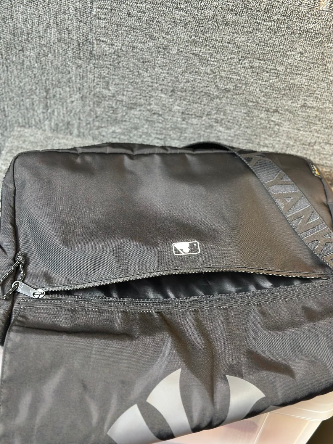 MLB 뉴욕 양키스 메신저백 블랙 상품이미지7