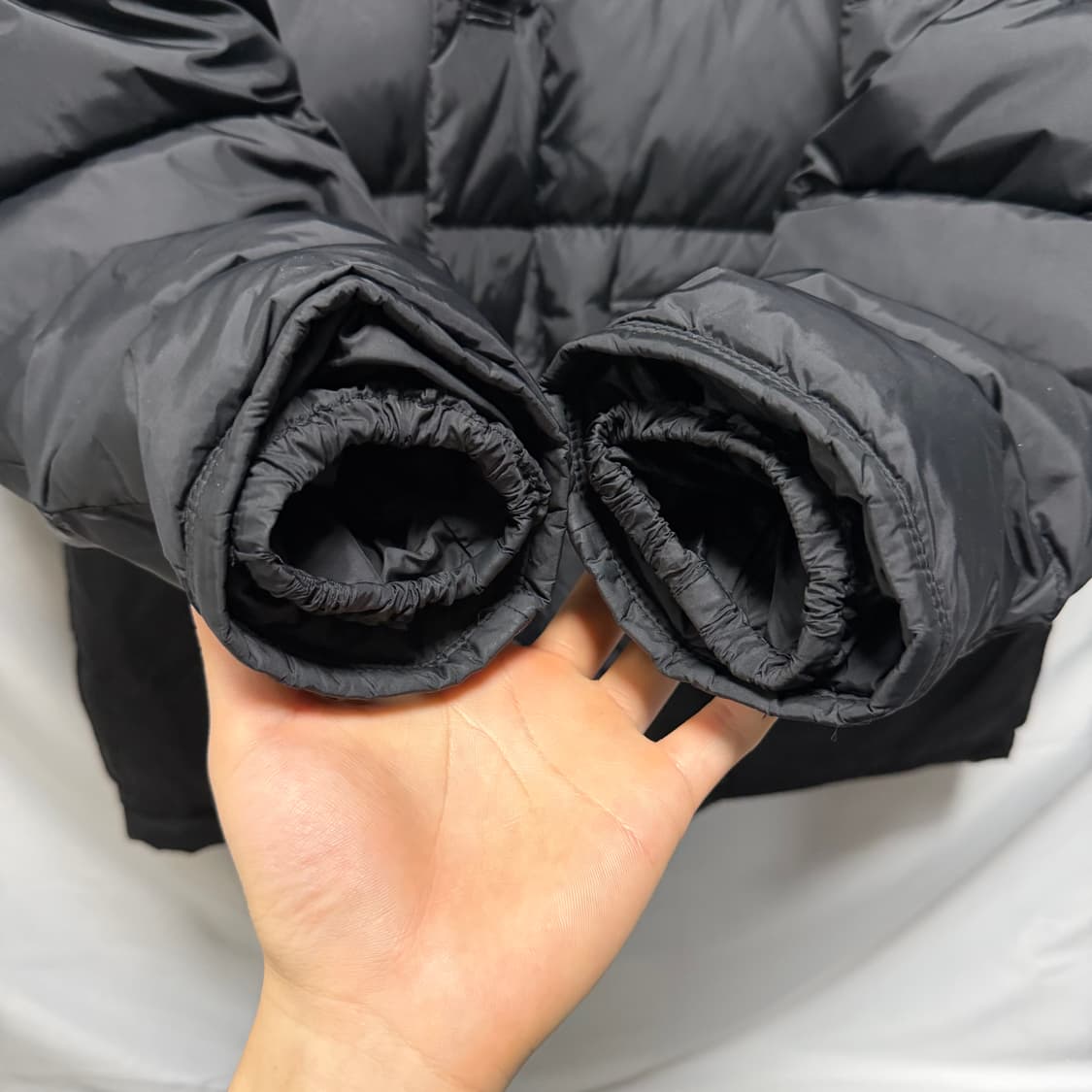 [S+급/5] 몽클레어 클루니 패딩 블랙 풀구성 상품이미지8