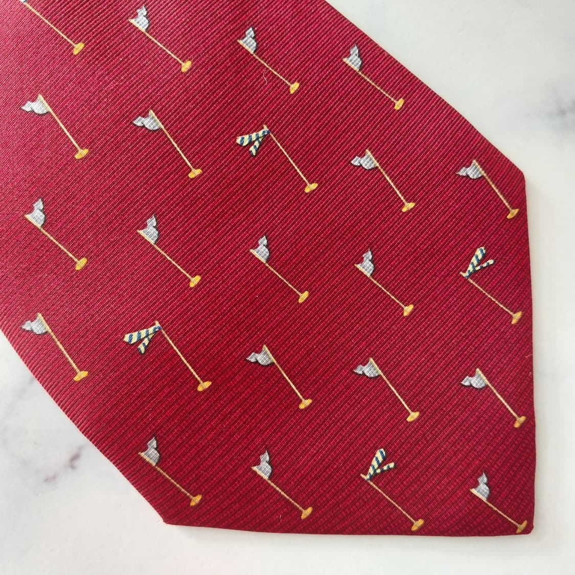 던힐 실크 레드와인 골프깃발 패턴 넥타이 9.6cm A+등급 K1811
 상품이미지8