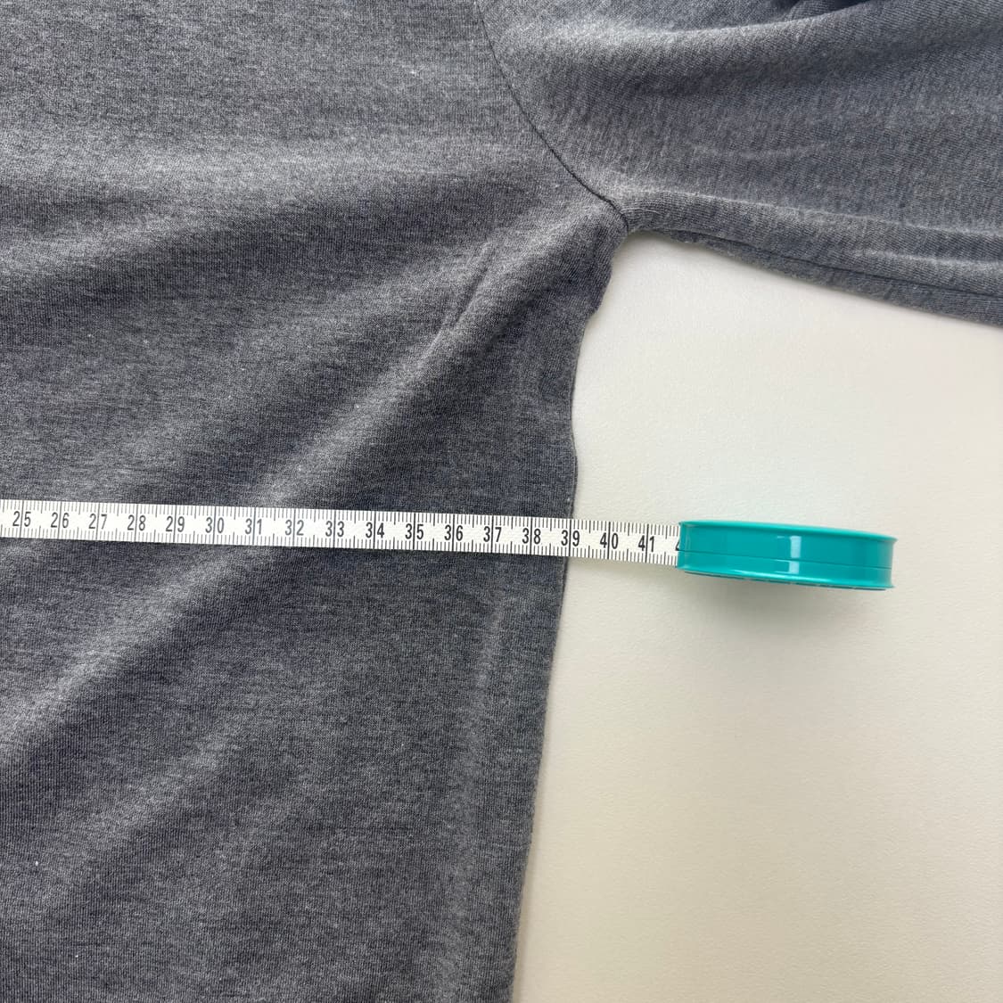 블랙업 회색 목폴라 티셔츠 상품이미지7