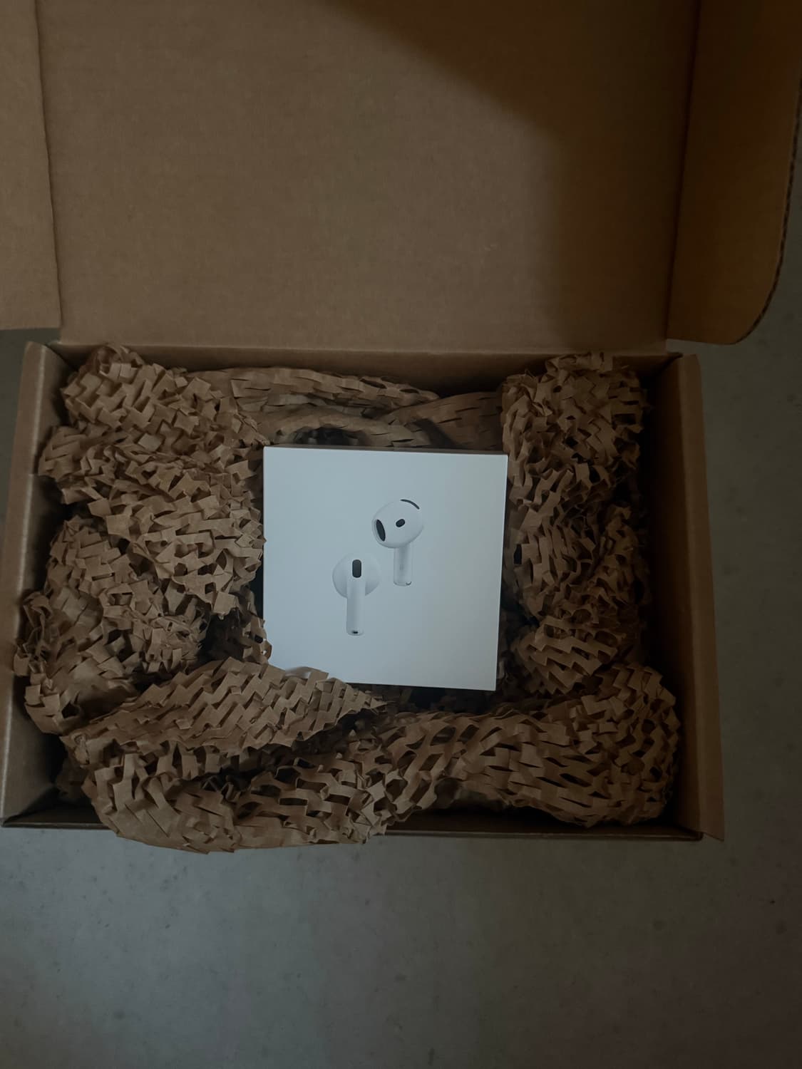 에어팟 4세대 노이즈캔슬링 미개봉 새상품 상품이미지1