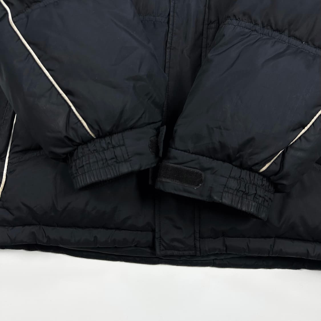 실측XL 나이키 맨유 올드스쿨 푸퍼 다운 패딩 블랙 상품이미지5