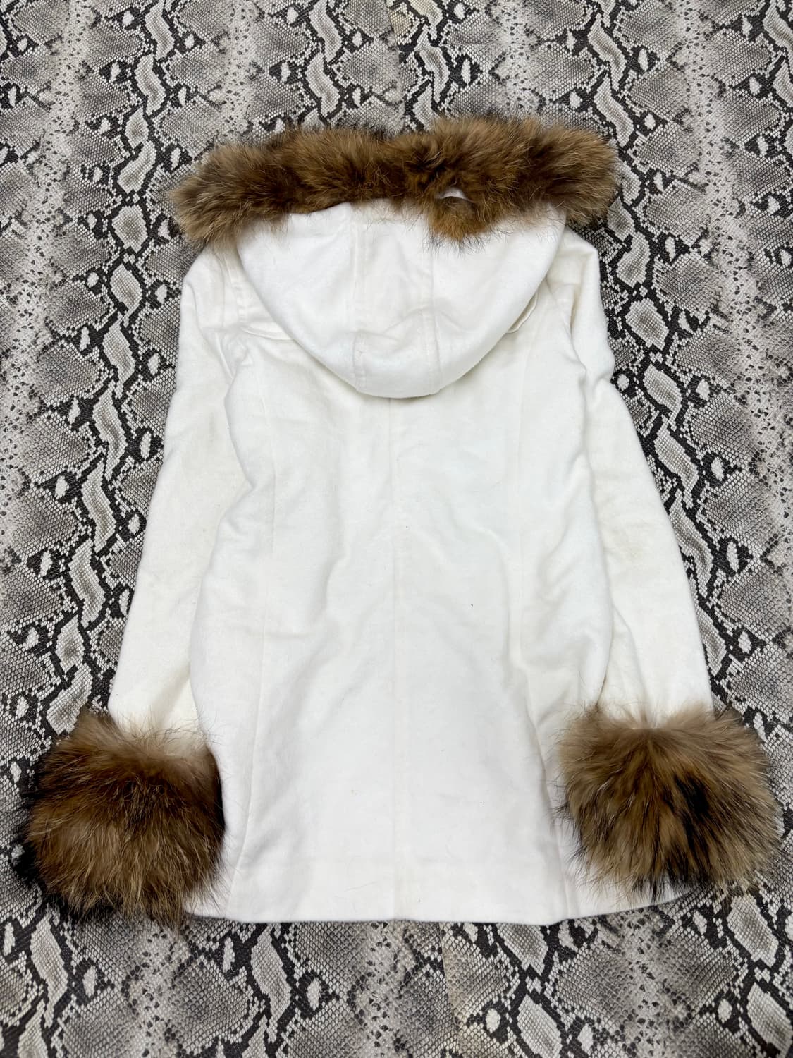 “Cecil Mcbee” Y2K Mood Fir Trimming Whit 상품이미지6