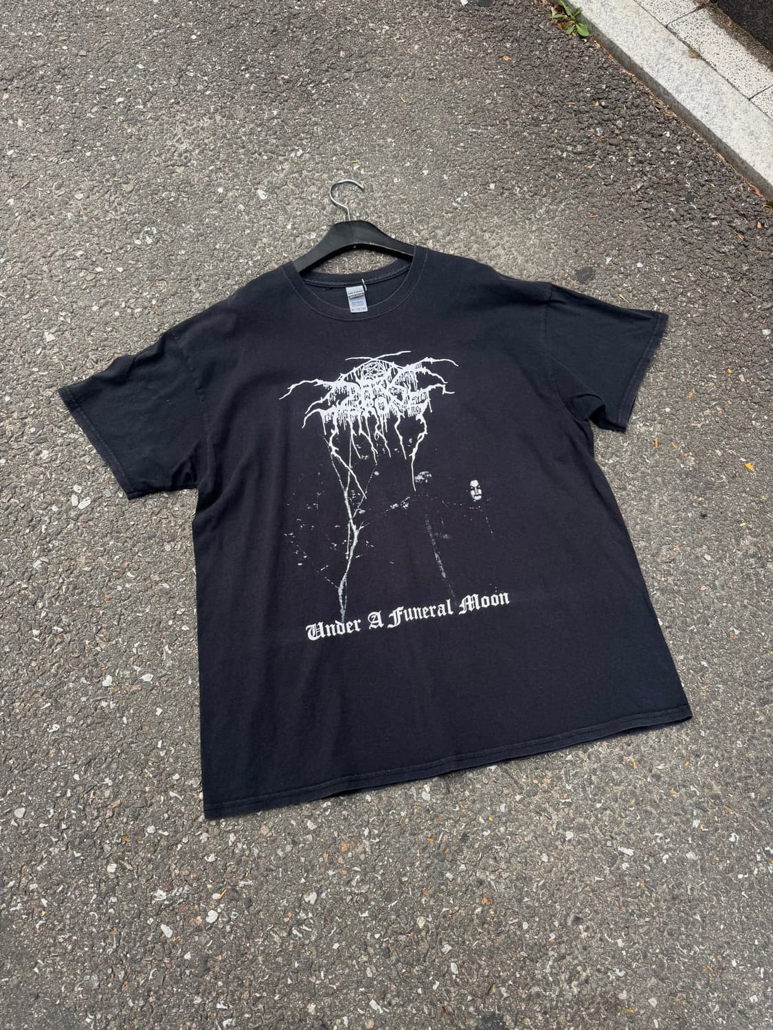 Darkthrone - Under A Funeral MoonT-Shirt 상품이미지1