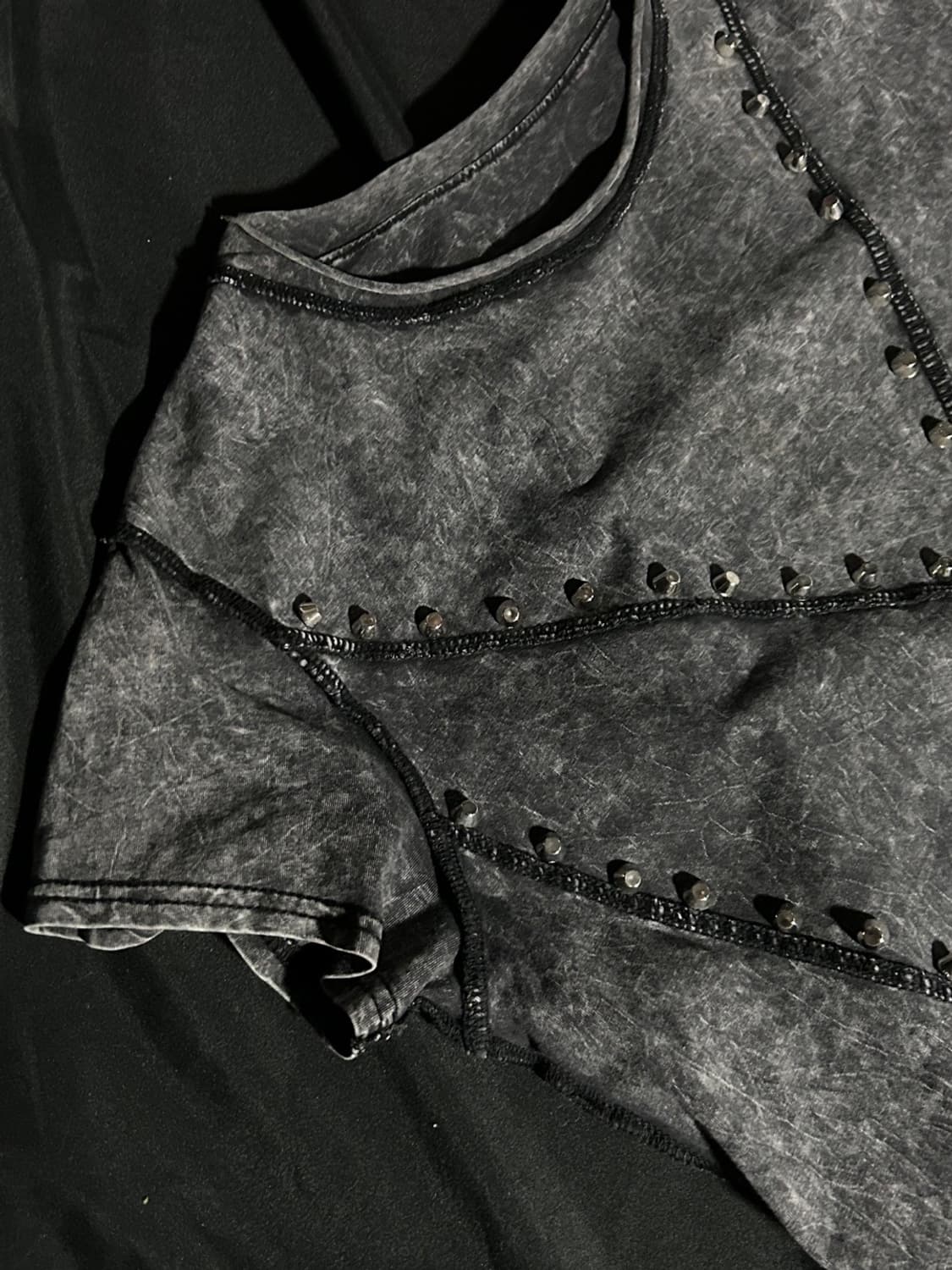 stud line stone dyed tee 상품이미지6