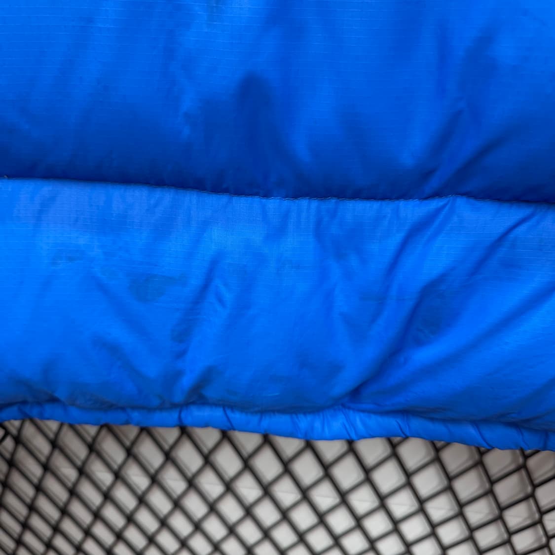 노스페이스 패딩 베스트 하이넥 투포켓 포인트 블루 블랙 배색 상품이미지10