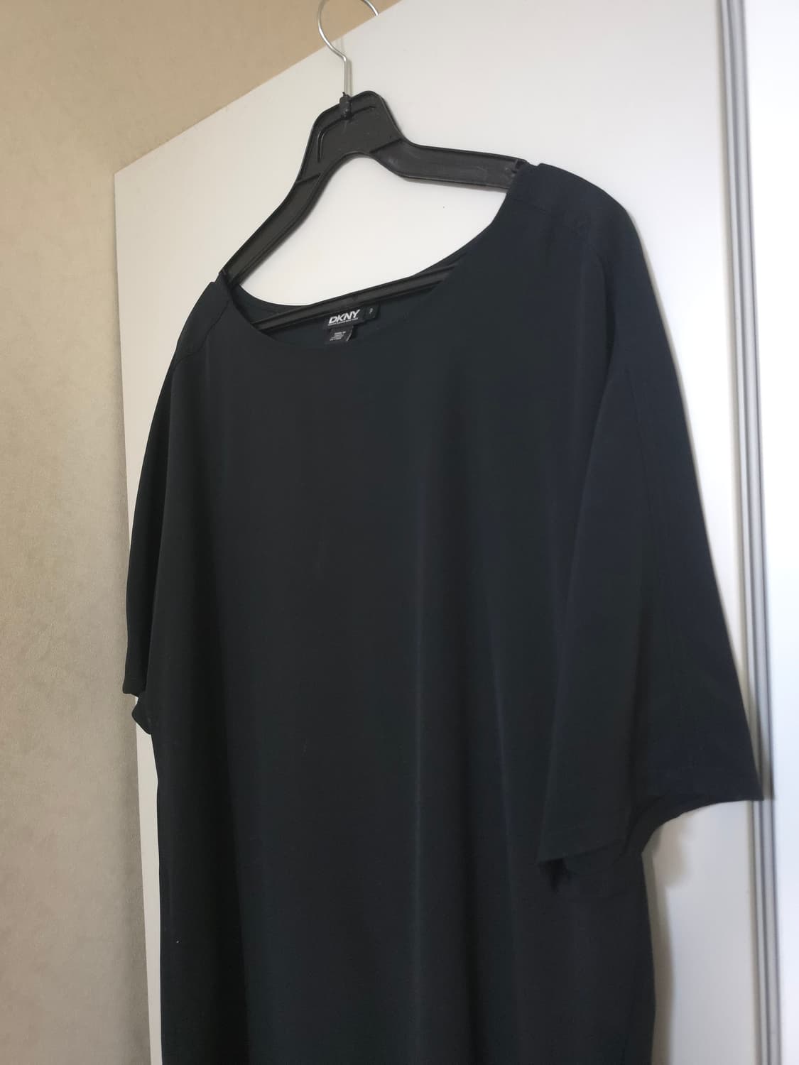 DKNY 블랙 실크 혼방 반팔 원피스 상품이미지2