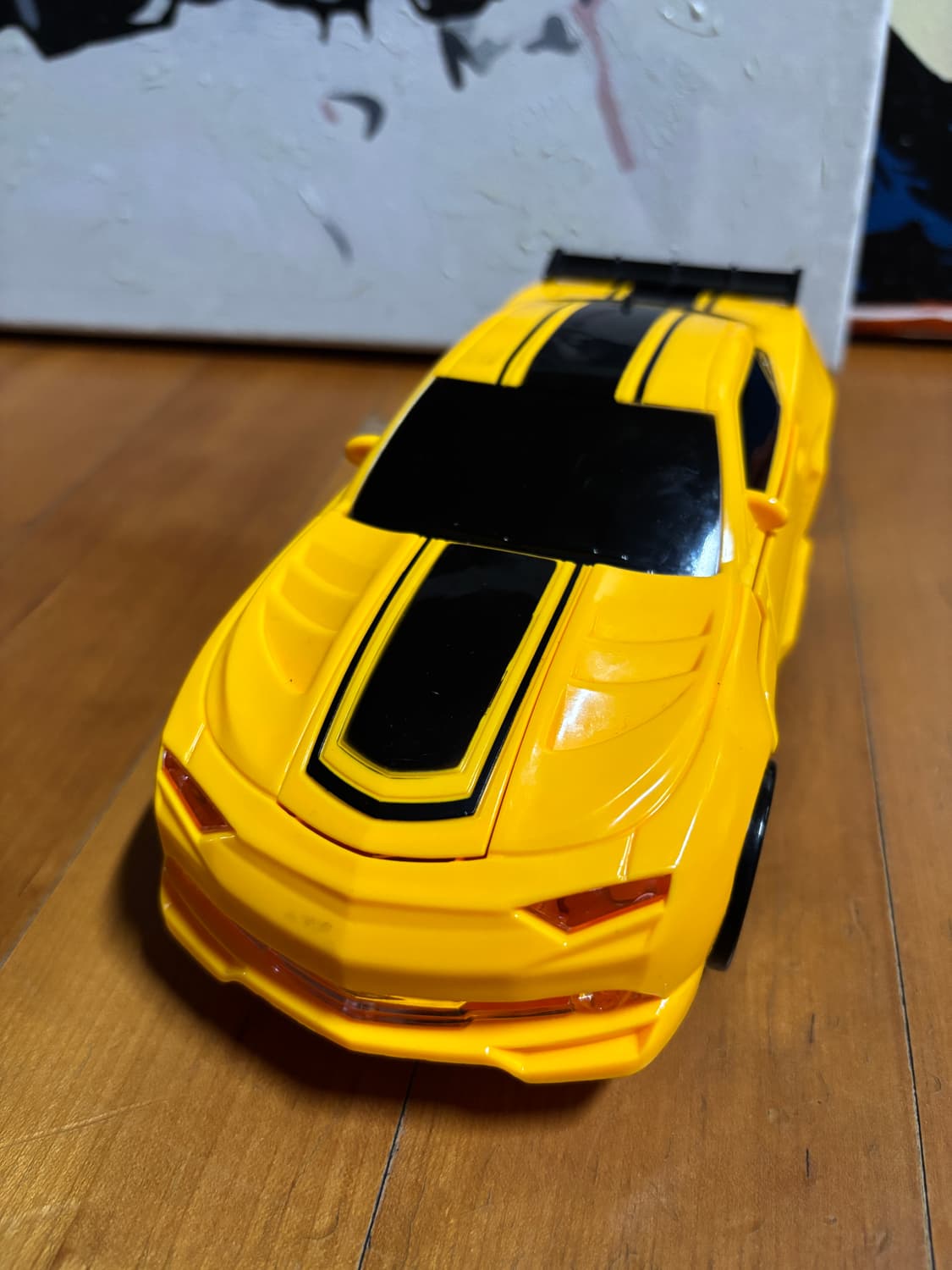 옐로우) 움직이는 로봇 자동차 인테리어 소품 장난감 상품이미지1