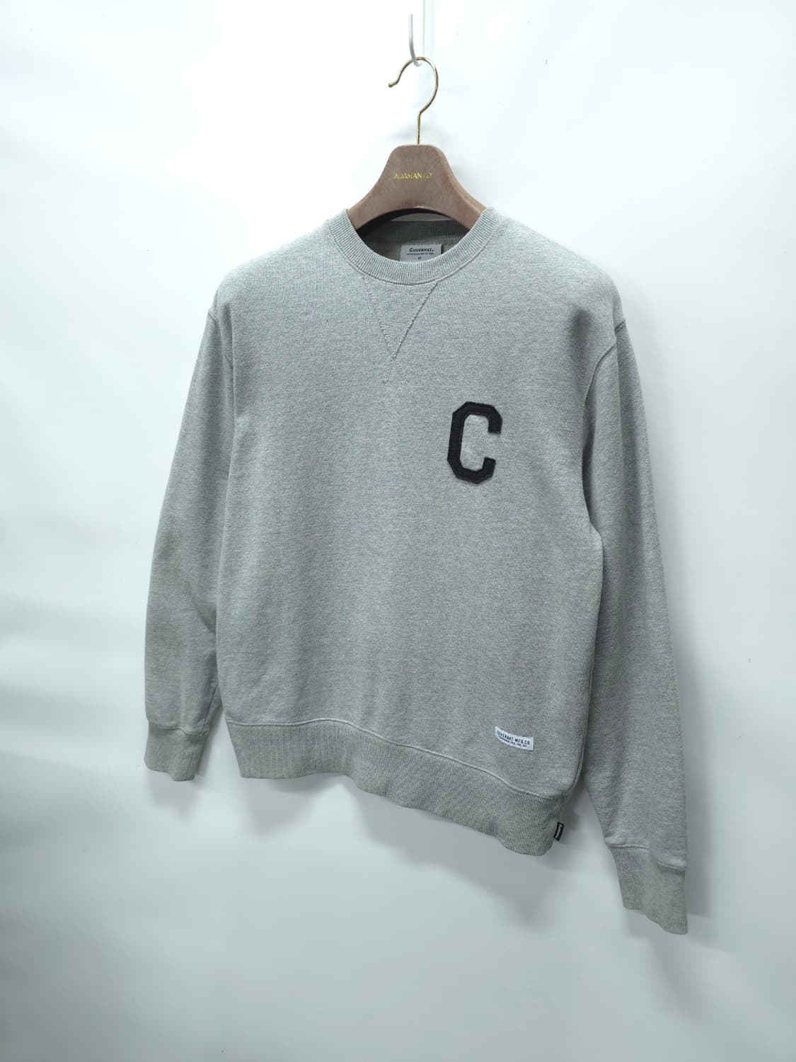 커버낫 남성 C패치로고 맨투맨 상품이미지2