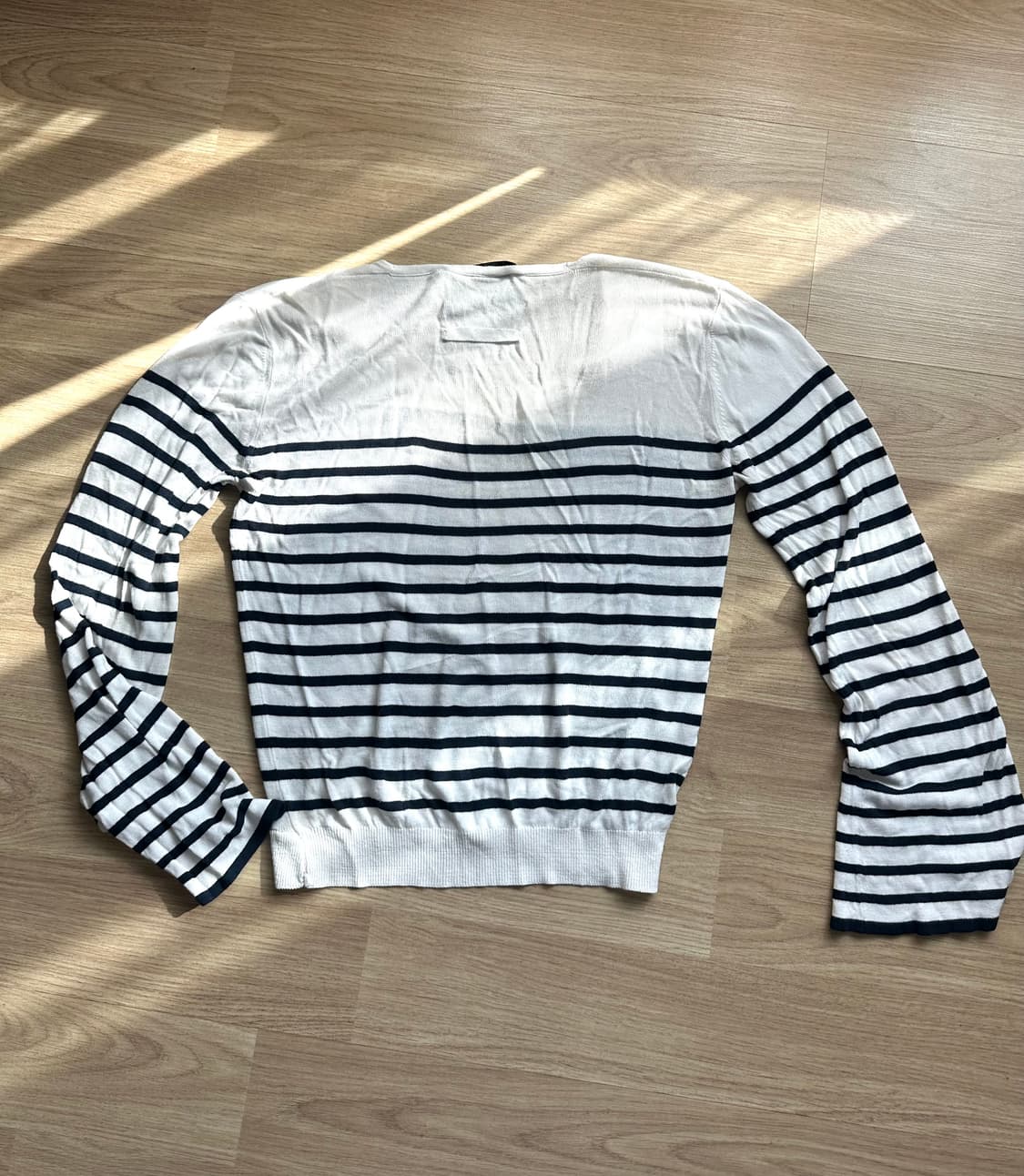 장폴고티에 V-neck 브르통 스트라이프 크롭 니트 상품이미지4