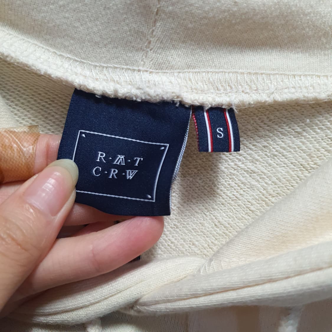 로맨틱크라운 남성 빅로고 후드티  상품이미지3