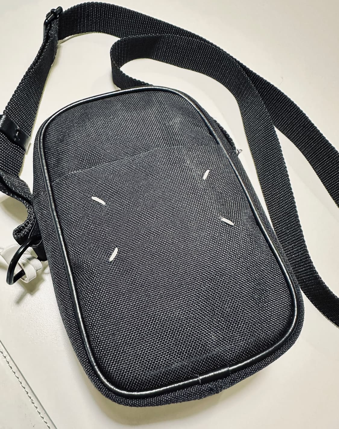 메종 마르지엘라 미니 크로스 백 블랙 카메라백 상품이미지2