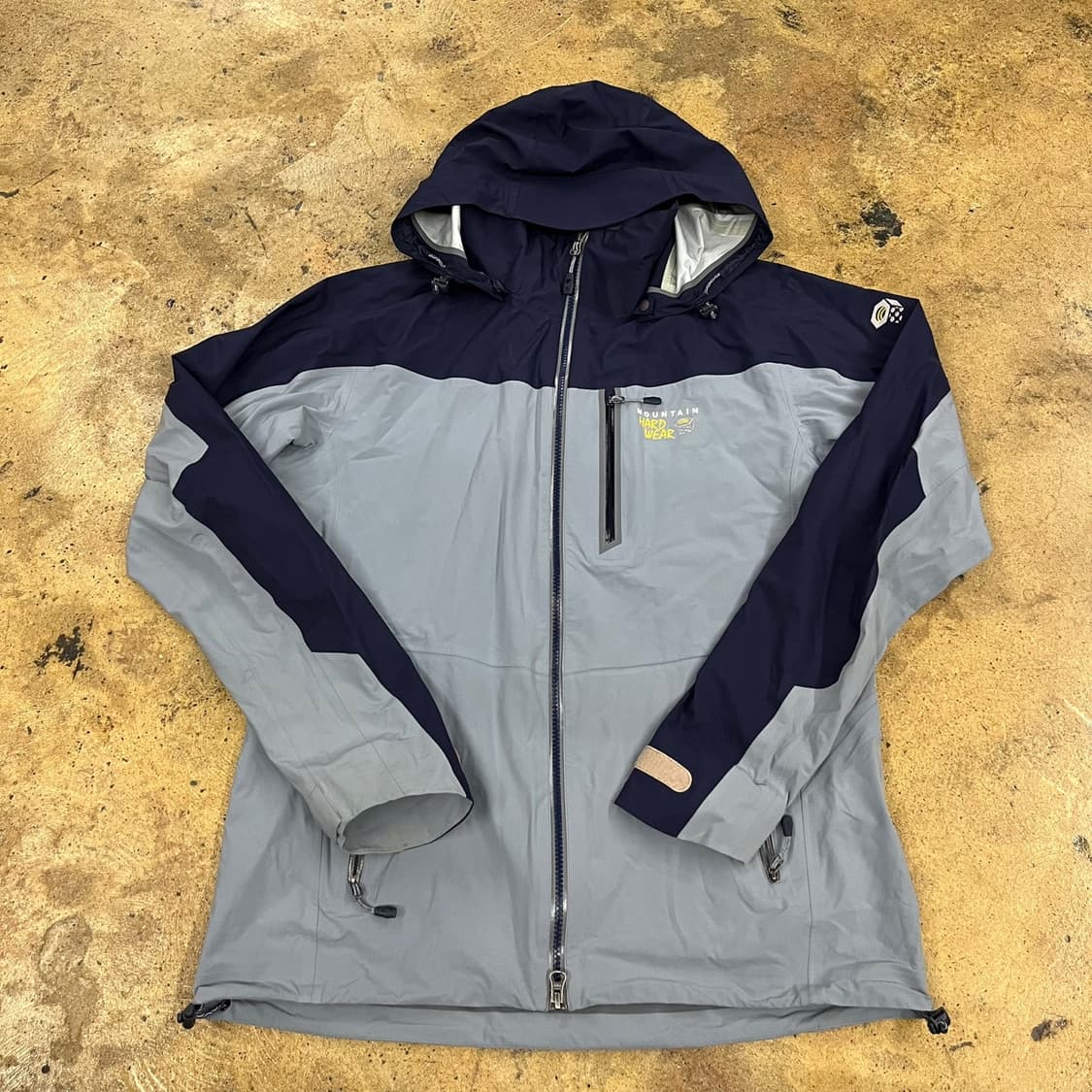 [정품/L] 마운틴하드웨어 바람막이 회색 b19 상품이미지2