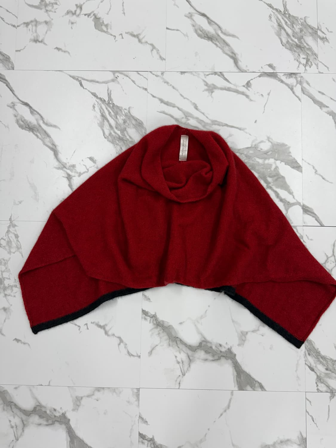 MERINOMINK 레드 울 니트 케이프 상품이미지1