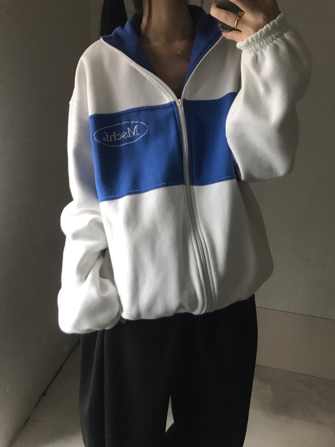 미스치프 흰파 스웨트 집업 상품이미지2