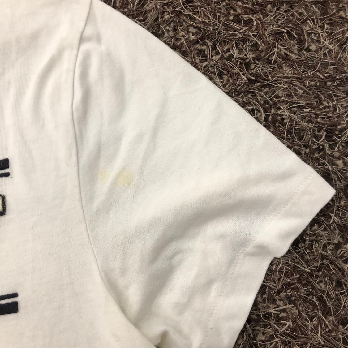 아베크롬비 화이트 로고 반팔 티셔츠 상품이미지3