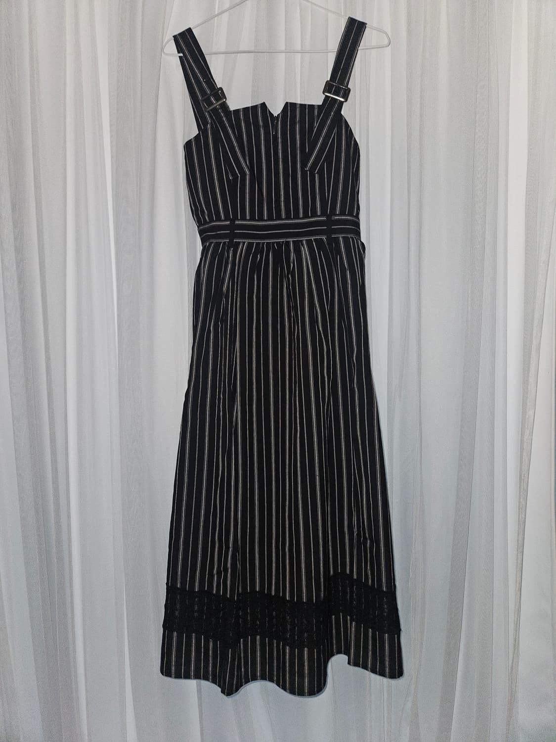 엑시즈팜 블랙 스트라이프 원피스 상품이미지1