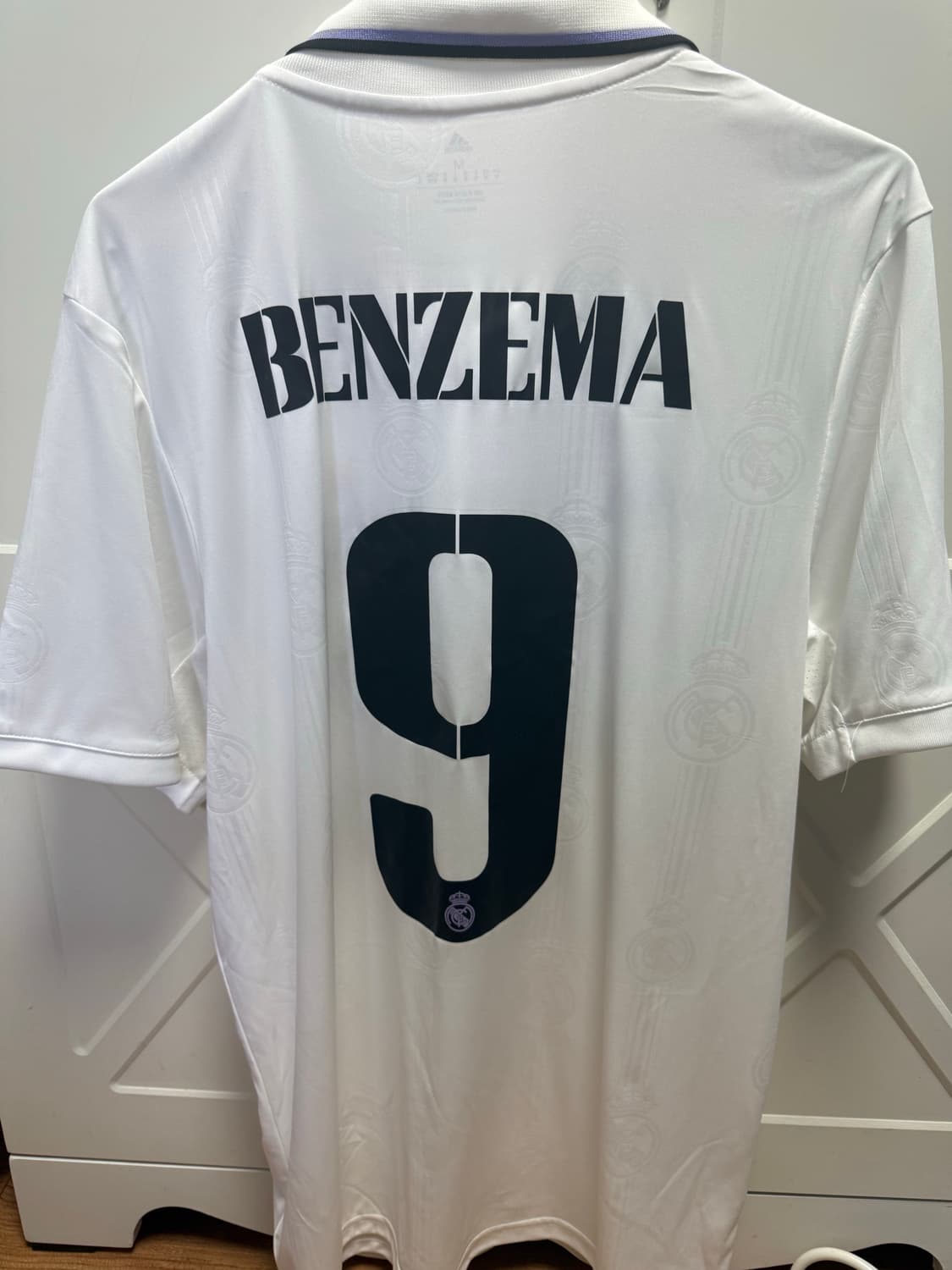 22-23 레알 마드리드 벤제마 유니폼 상품이미지2
