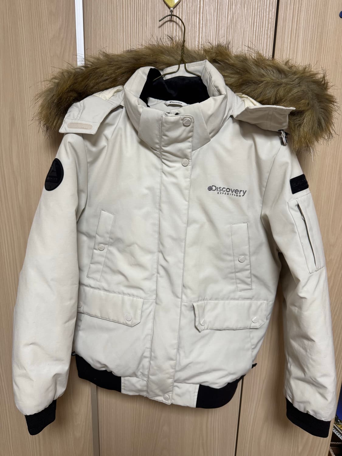 디스커버리 RDS다운 숏패딩 95 상품이미지1