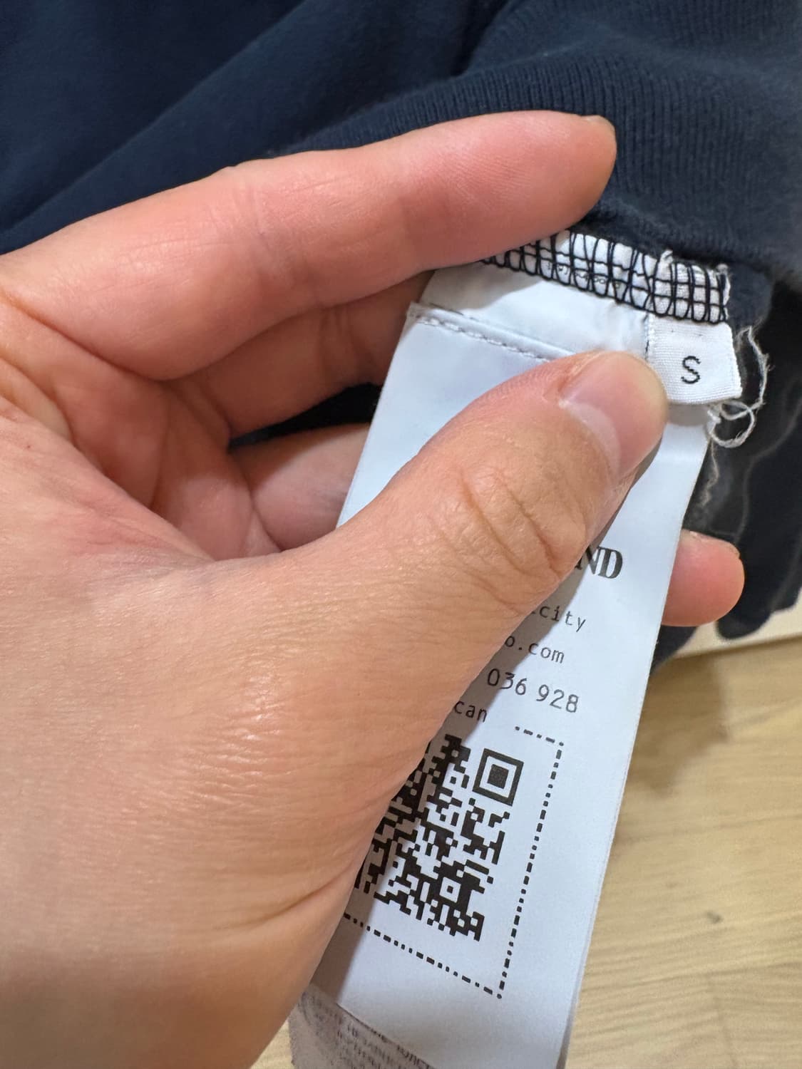 24fw 스톤아일랜드 네이비 후드티 95-100 상품이미지2