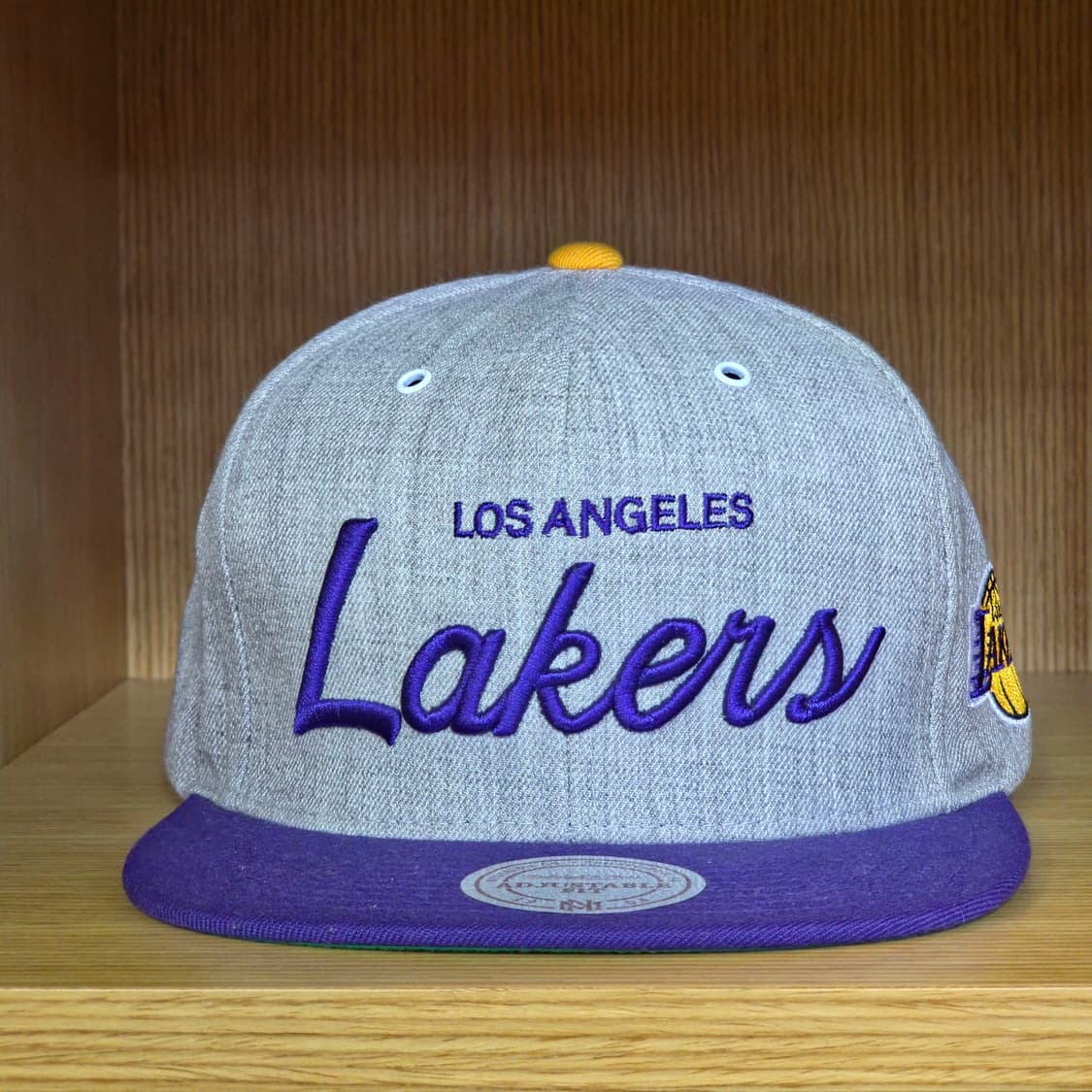 미첼앤네스(Mitchell & Ness) 로스앤젤레스 레이커스 스냅백 상품이미지2