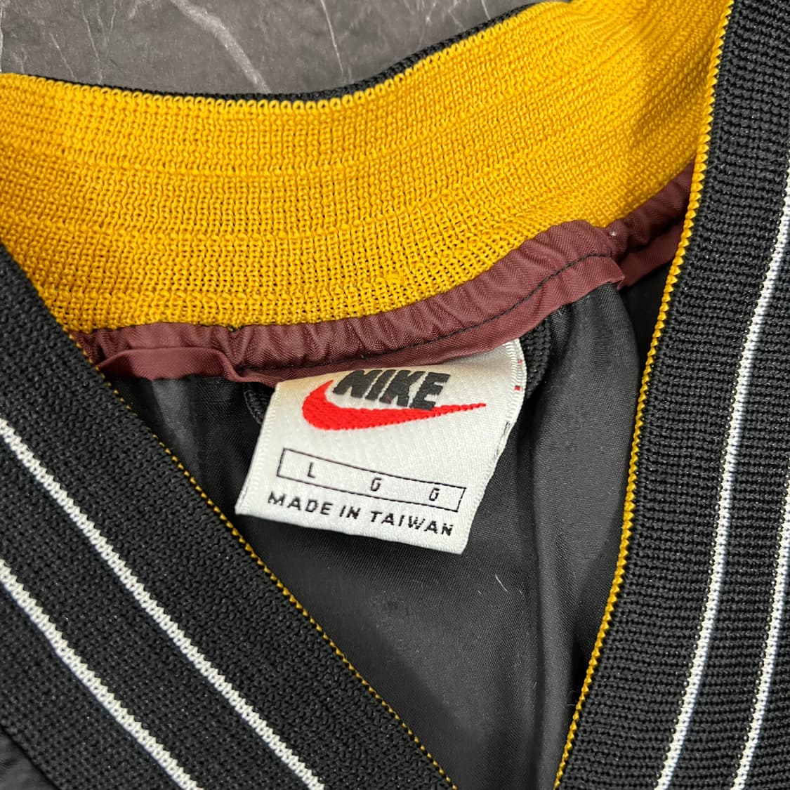 나이키 00s 센터스우시 폴리쉘 바람막이 웜업 상품이미지4