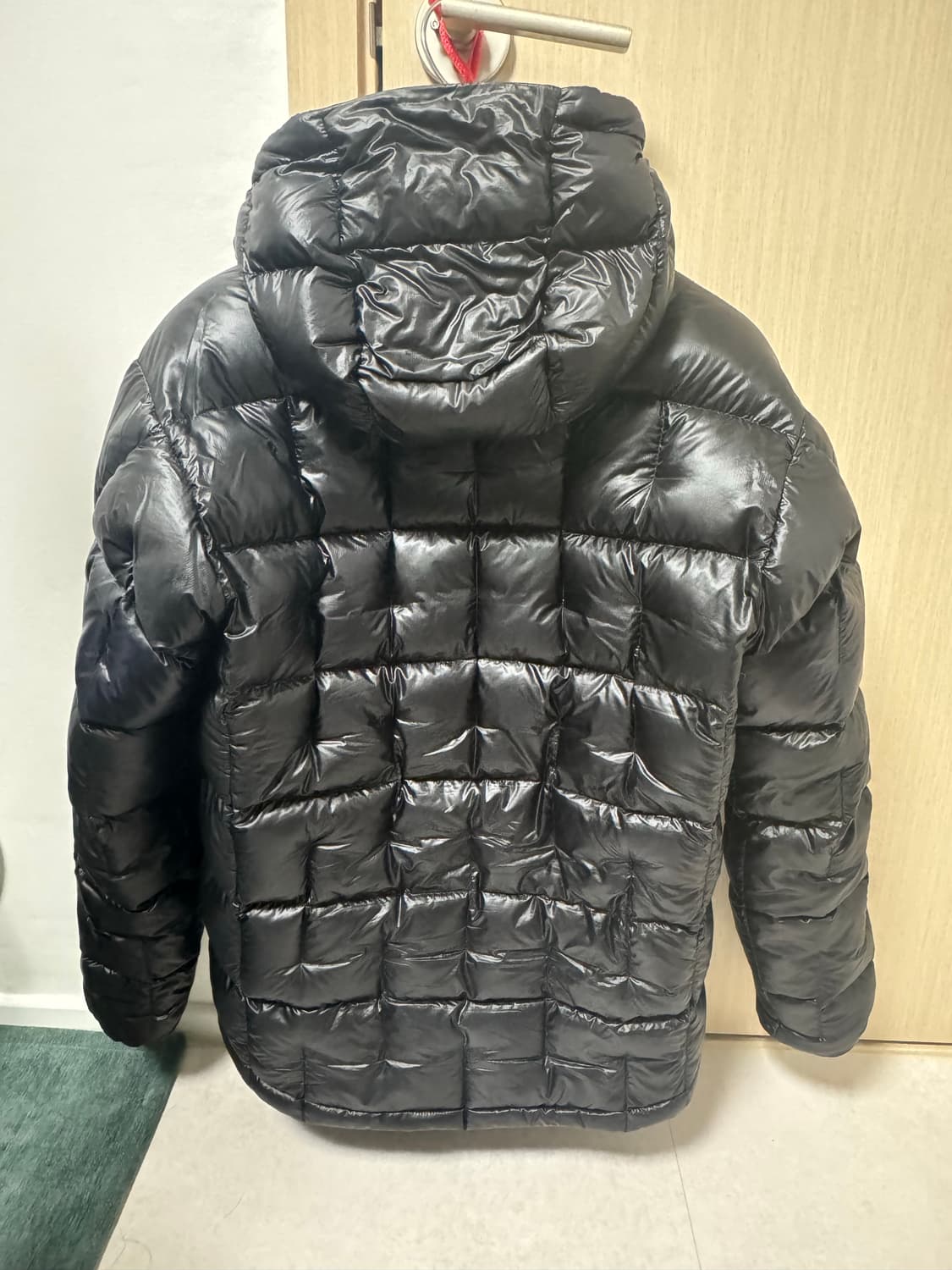 몽벨 플라즈마 1000 알파인 다운 파카 블랙 상품이미지2