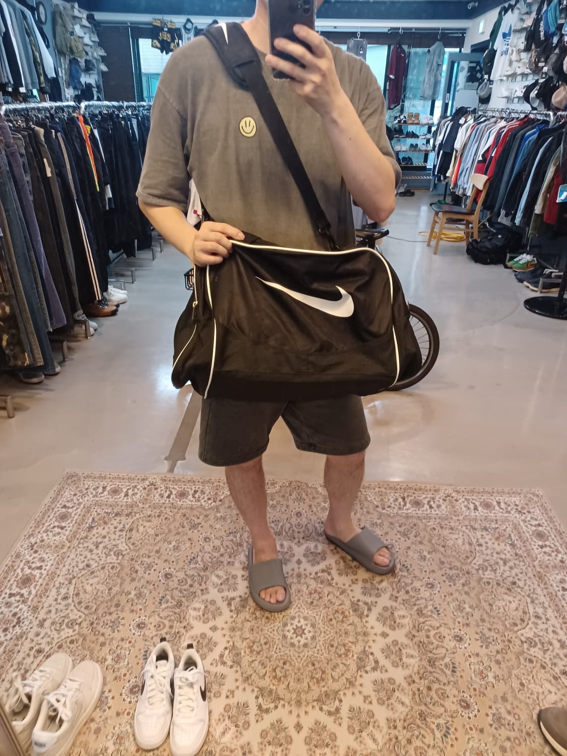 나이키 스포츠백 검흰 상품이미지5