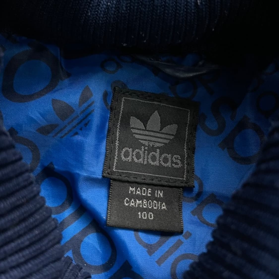 100 아디다스 올드스쿨 경량패딩 조끼 상품이미지3