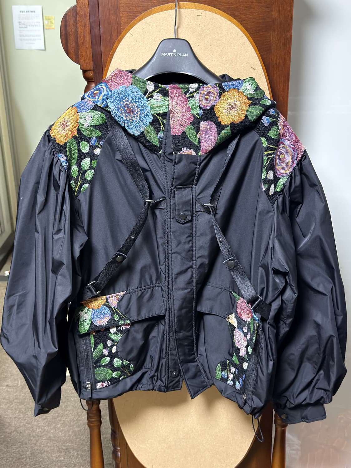 앤더슨벨 퍼프 슬리브 하네스 점퍼 상품이미지2