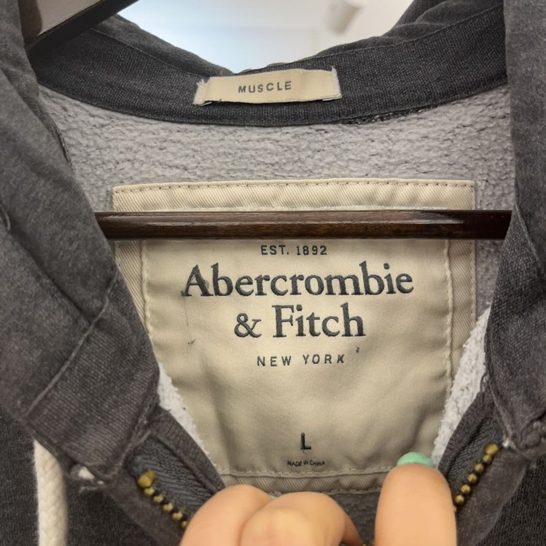 아베크롬비 빈티지 베이직 차콜 약기모 후드 집업 L C07087 상품이미지5