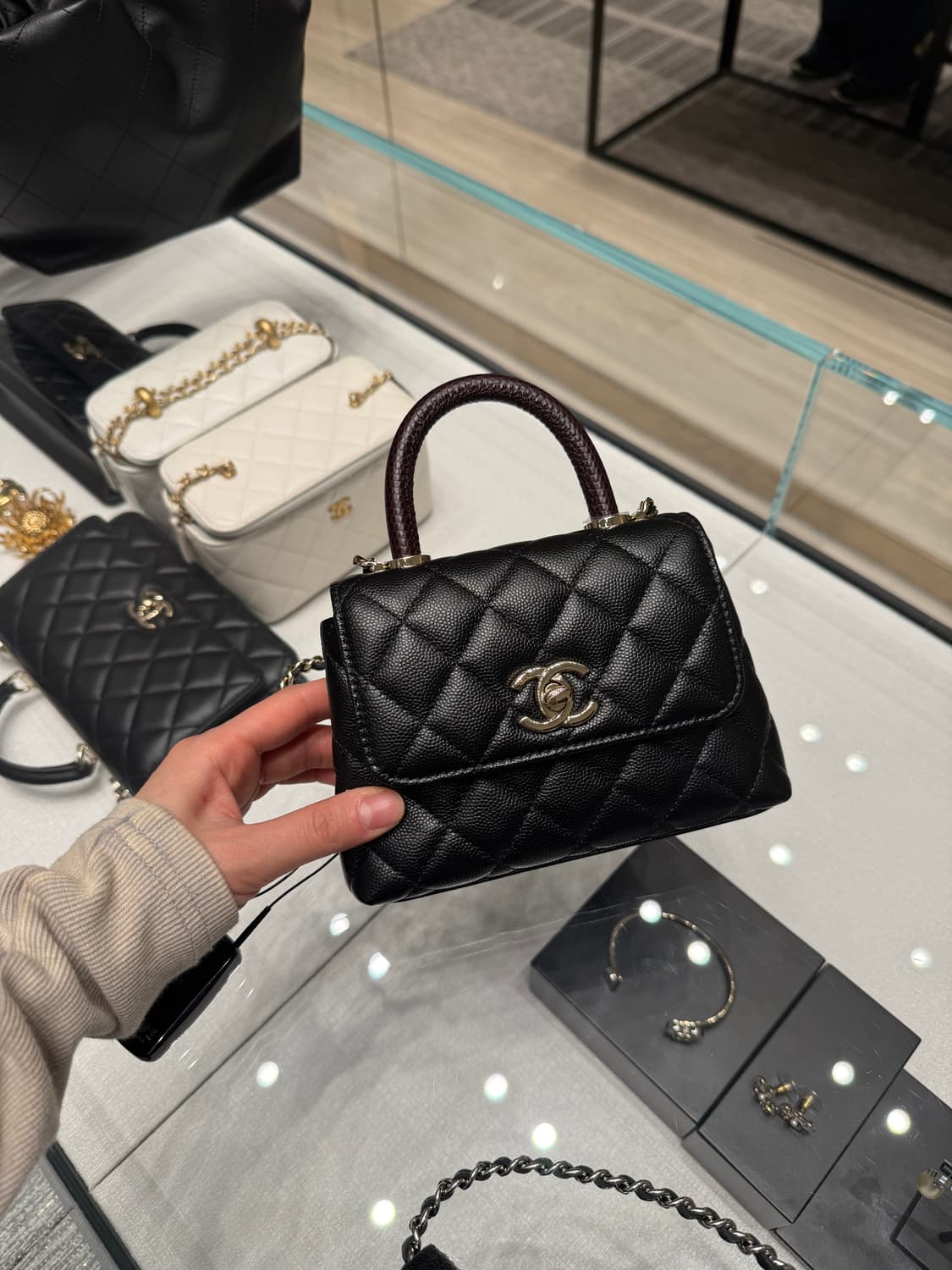 샤넬 코코핸들 초미니 상품이미지1