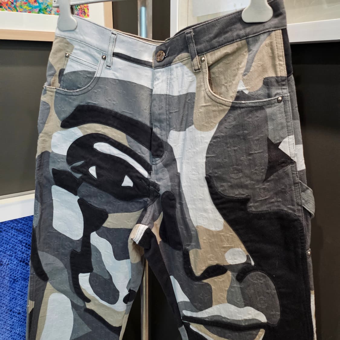 루이비통 슈퍼키드 모노그램 포트레이트 데님팬츠 상품이미지6