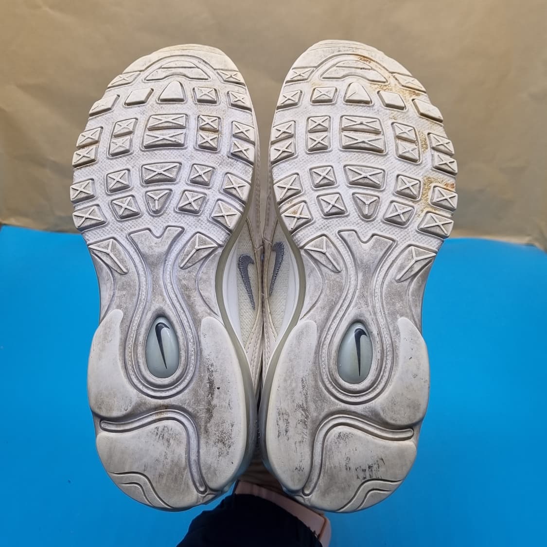 나이키 에어맥스 97 화이트 운동화225 상품이미지3