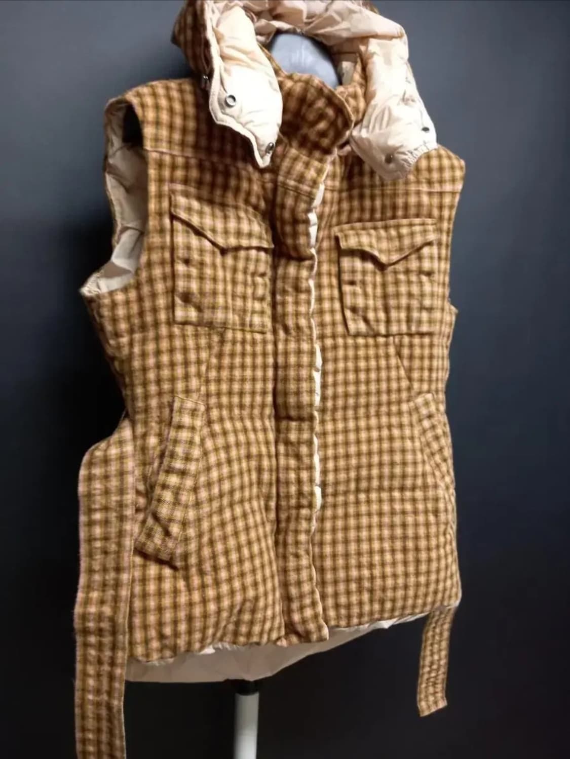 타임 TIME 리버시블 구스 숏 패딩 베스트 33.44 상품이미지4