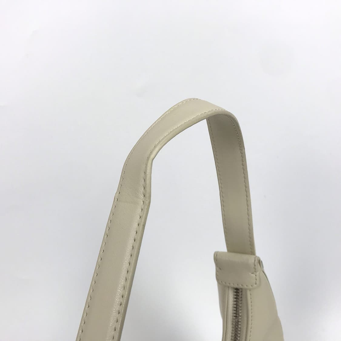 오소이 osoi 토니백 미니 크림 가방 상품이미지4